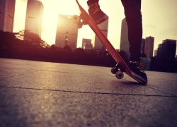 How Do Electric Skateboards Work?